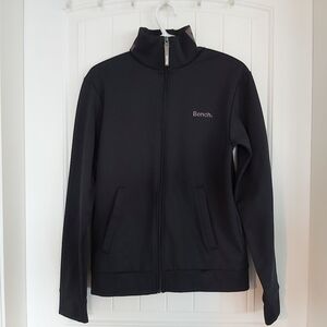 🆕️NEW! BENCH JACKET hanging